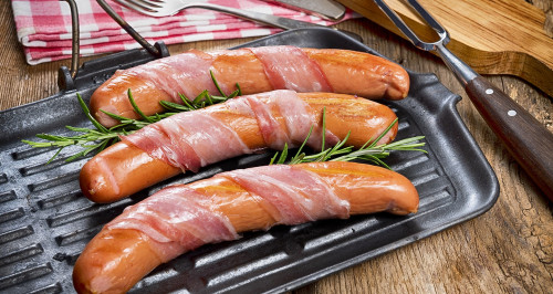 GRILLED FRANKFURTERS WITH PANCETTA