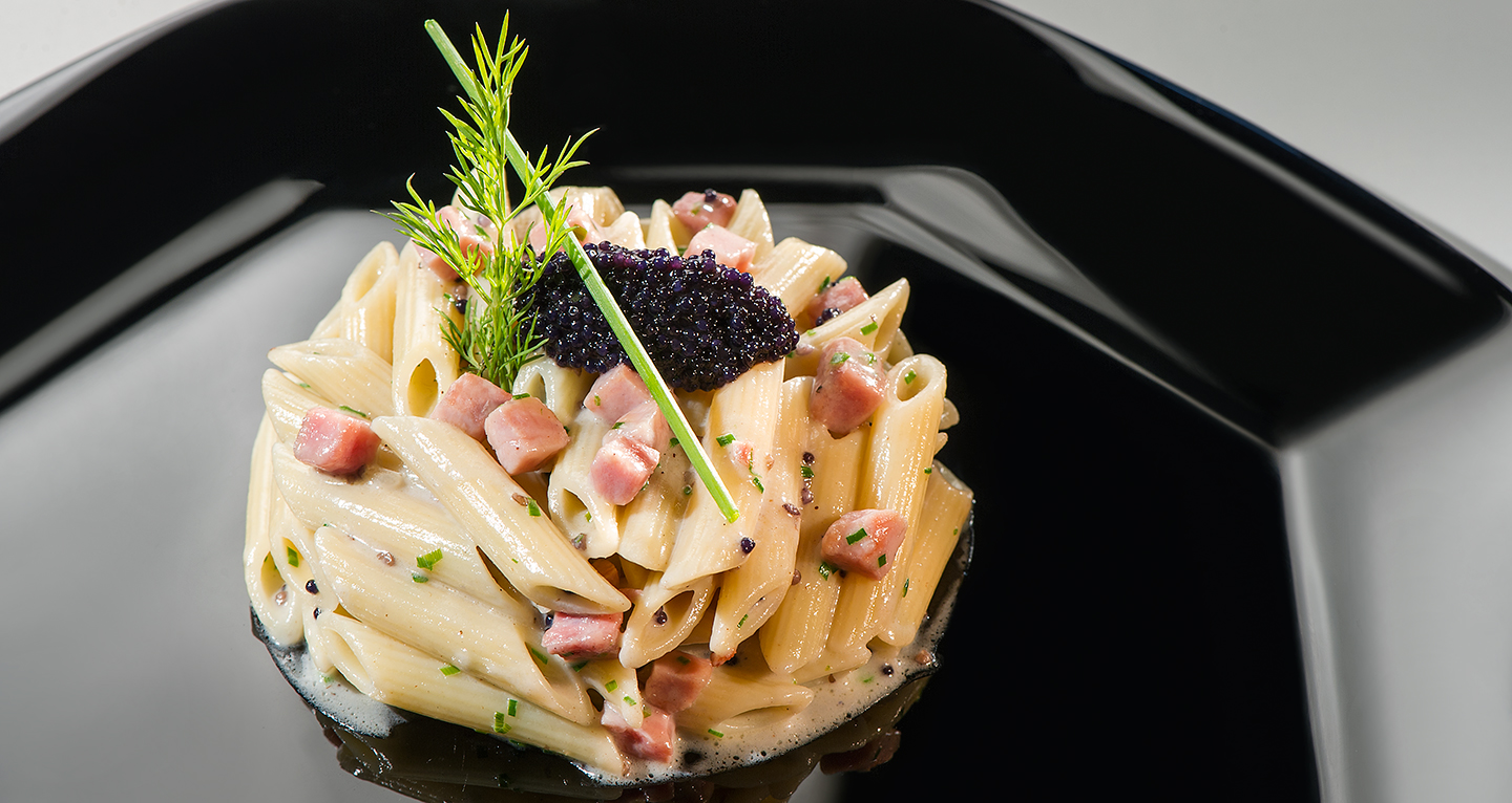 PENNE ALLA VODKA WITH CUBES OF COOKED HAM, LUMPFISH EGGS AND CHIVES